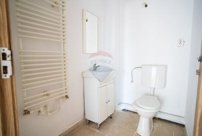 Casă cu 6 camere cu Teren 380 Mp în Nord-Est - 19