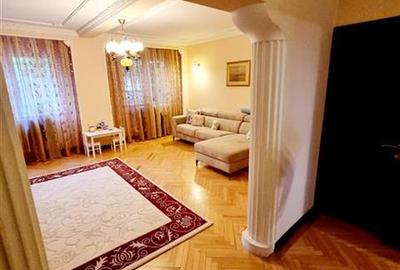 Teren intravilan de 900 mp, în Tei - 3