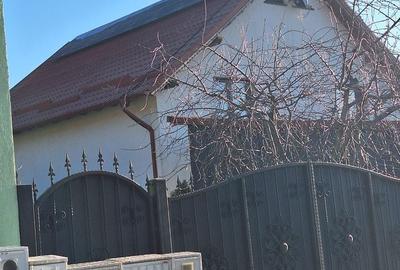 Casă cu 4 camere cu Teren 717 Mp în Central - 10