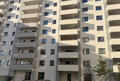 Apartament cu 2 camere semidecomandat în Păcii