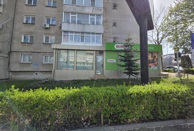 Spațiu comercial, de 60 mp, în E3 - 2