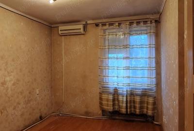 Apartament cu 3 camere semidecomandat în Central - 1