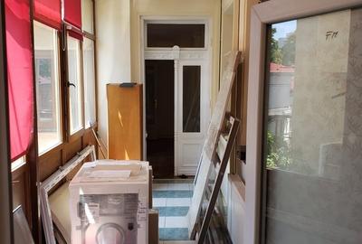 Piata Romana,Vila cu 4 camere,Amenajata,terasa,nemobilata, LIBERA! - 5