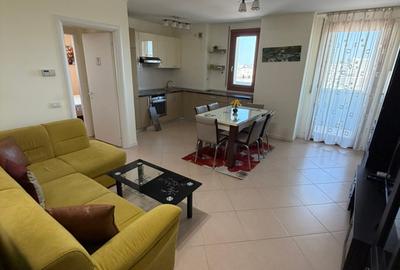 Apartament cu 3 camere semidecomandat în Central - 1