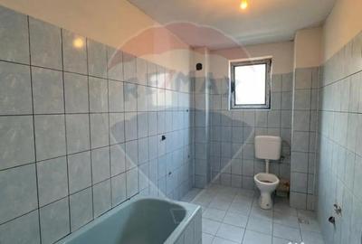 Casă cu 20 camere cu Teren 4563 Mp în Bughea de Sus - 16