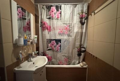 Apartament 4 camere decomandat de vanzare Eliberarii Constanta Apartament 4 camere decomandat de vanzare Eliberarii Constanta - 8