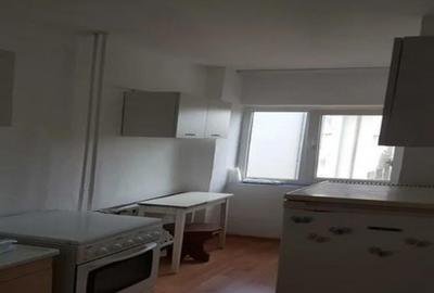 Garsonieră decomandată în Medicină - 2