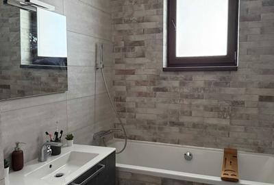 Apartament cu 3 camere decomandat în Central - 4