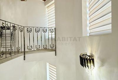 Casă cu 4 camere în Central - 1