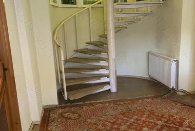 Apartament cu 3 camere în Ultracentral