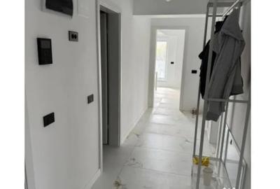 Apartament cu 3 camere decomandat în Alexandru Obregia - 2
