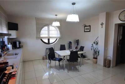 Casă cu 6 camere cu Canalizare în Dămăroaia - 19