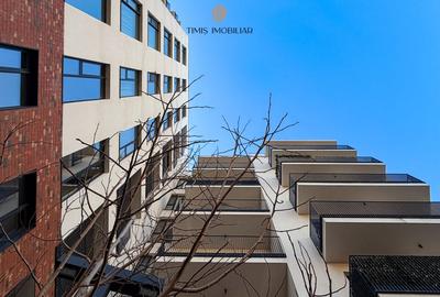 Exclusive Riverside Apartment with Panoramic Views in Paltim - 59