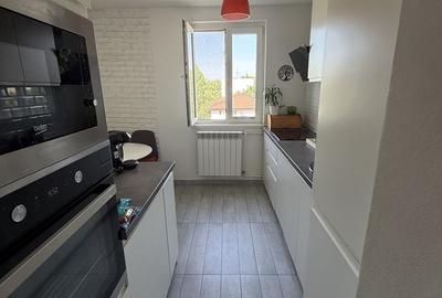 Apartament cu 3 camere decomandat, mobilat în Drumul Taberei - 1