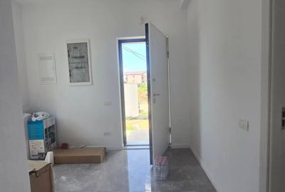 Casă individuală cu 5 camere cu Canalizare în Dobroești - 4