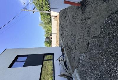 Casă cu 4 camere cu Teren 380 Mp în Mărgineni - 9