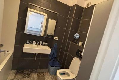 Apartament cu 2 camere semidecomandat în Torontalului