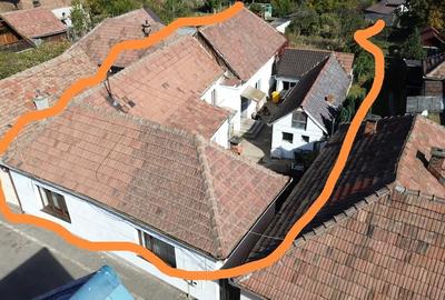 Casă cu 5 camere cu Teren 750 Mp în Central