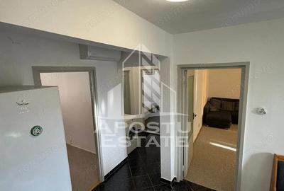 Apartament 3 camere, centrala proprie, zona Spitalul Judetean. - 9