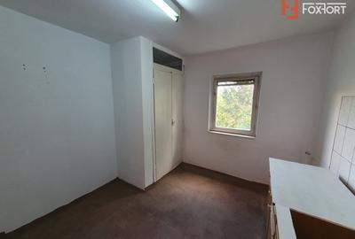 Apartament cu 3 camere decomandat, vedere pe 2 parti, zona Dambovita - 5