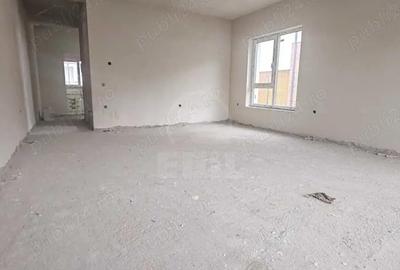 Casă cu 5 camere cu Teren 235 Mp în Central - 7