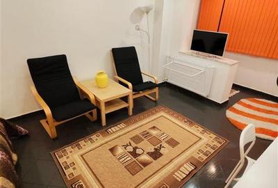 Garsonieră decomandată, mobilată în Tei - 5