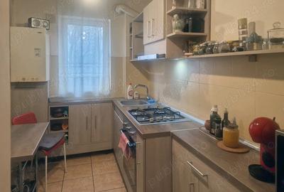 Apartament cu 3 camere semidecomandat, mobilat în Zimbru - 6