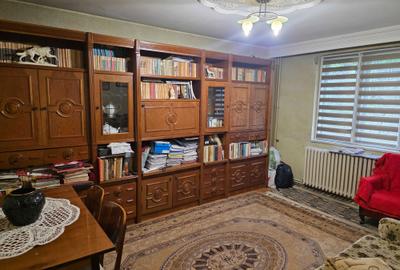 Apartament cu 3 camere decomandat în Dărmănești - 7
