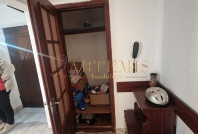 Apartament de 3 camere, decomandat,70 mp., zona Sens - 7