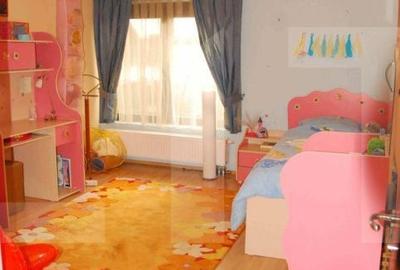 Casă cu 4 camere în Central - 5