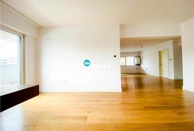Apartament cu 4 camere în Copou