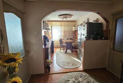 Apartament cu 2 camere decomandat în Central - 2