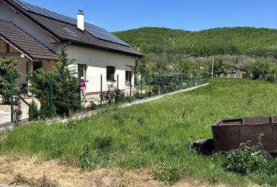 Teren de 750 mp, în Izvoru Bârzii - 5