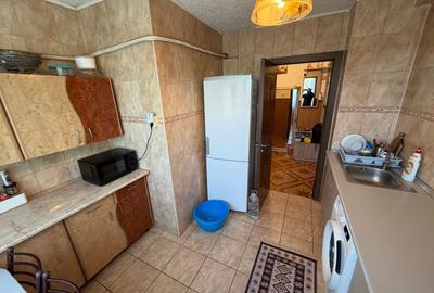 Apartament cu 3 camere decomandat, mobilat în Titan - 13