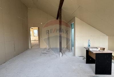 Cladire de 902 mp utili de vanzare, zona Grivitei - DN 13, COMISION 0 - 22