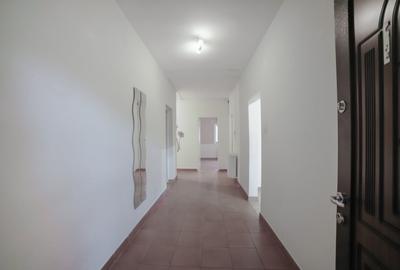 Spațiu comercial, de 160 mp, în Vitan Mall - 2