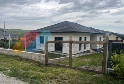 Casa semifinisata 90 mp - Campenesti, - 2