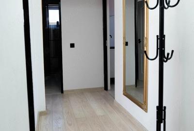 Apartament cu 3 camere decomandat în Central - 1