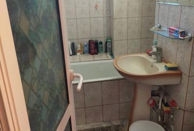 Inchiriez 1 camera - 2