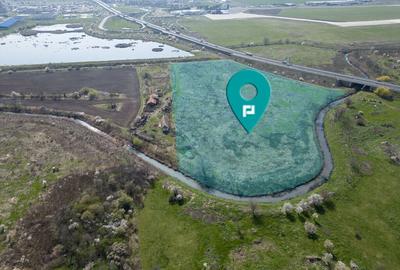 Teren de 40311 mp, în Central - 4