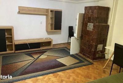 Casă cu 2 camere decomandat cu Teren 65 Mp în Foișorul de Foc