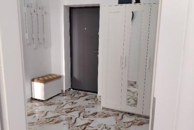 Inchiriez apartament 2 camere Otopeni ultracentral - 2