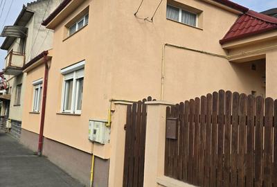 Casă cu 2 camere cu Teren 219 Mp în Burdea - 10