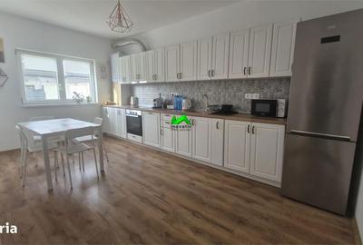 Casă cu 4 camere cu Teren 300 Mp în Șelimbăr - 2