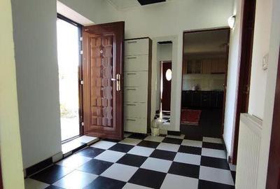 Casă cu 3 camere cu Canalizare în Glina - 19