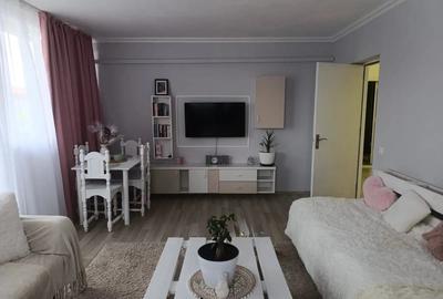 Apartament cu 2 camere decomandat în Florești - 1
