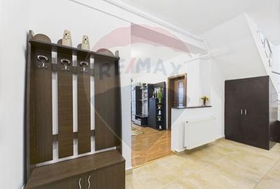 Apartament cu 3 camere decomandat, mobilat în Periferie - 23