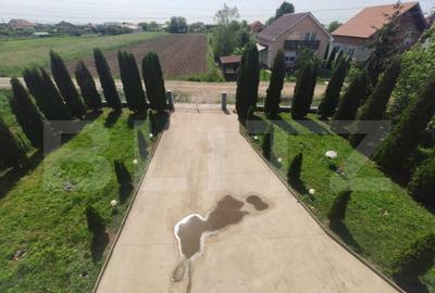 Casa cu 7 camere, 405 mp, in zona Decebal - 12