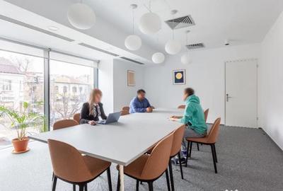 Spațiu comercial, de 8 mp, în P-ța Unirii