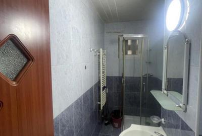 Apartament cu 2 camere semidecomandat în Republicii